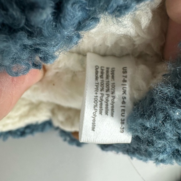 EverFoams Women's Shearling Memory Foam Full Slippers - Picture 5 of 6